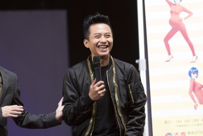邓超出品新剧《分娩大师》首演