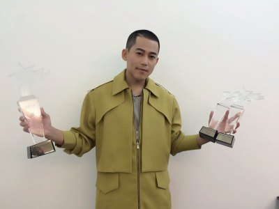 苏醒新碟封面曝光 音乐先锋榜连夺三项大奖