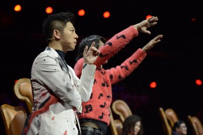 蔡健雅羽泉同台互掐 现场即兴RAP表演秀