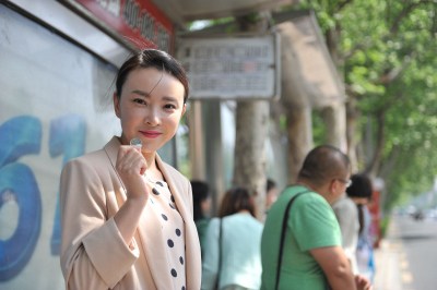 新剧开播 山东卫视邀明星乘坐济南公交