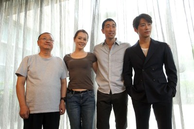 《月色撩人》东莞热拍 余男王千源首次牵手