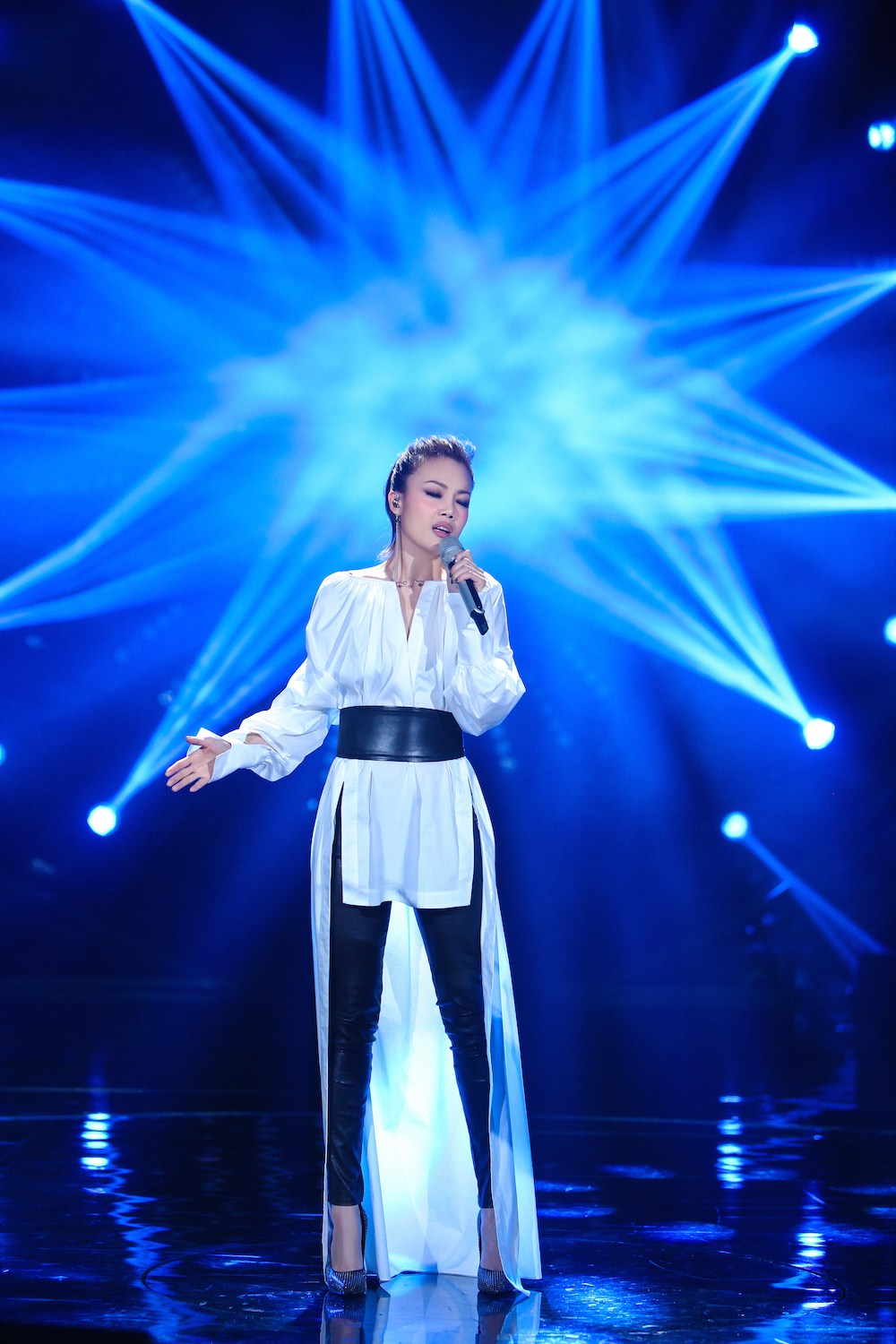 我是歌手第八期排名_歌手云朵图片(3)