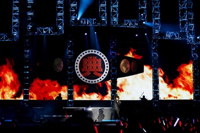 伍佰&ChinaBlue第4度“攻蛋” 创裸眼3D特效