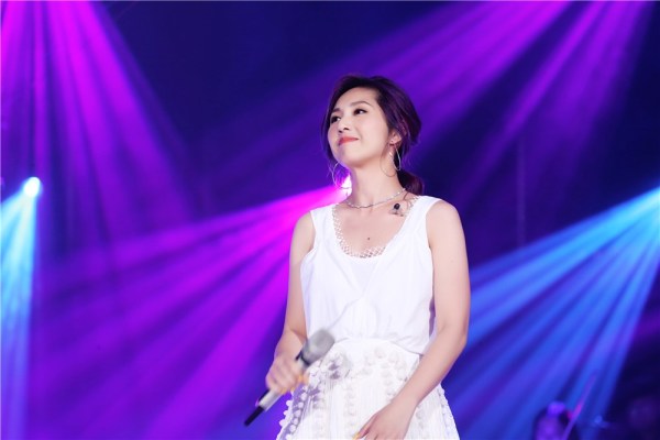 杨千嬅张信哲为高考加油