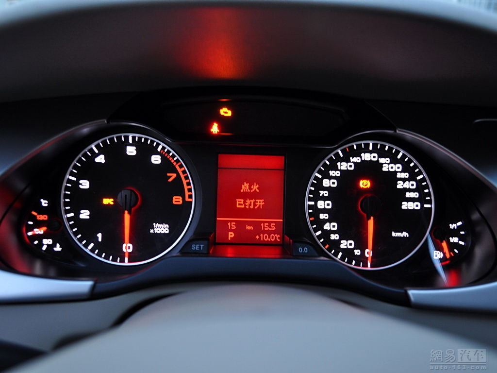 奥迪A4L 2011款 2.0 TFSI 舒适型 仪表盘-网易汽车
