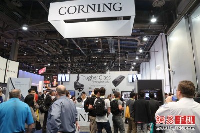 CES 2015康宁展台：最薄玻璃仅0.4mm