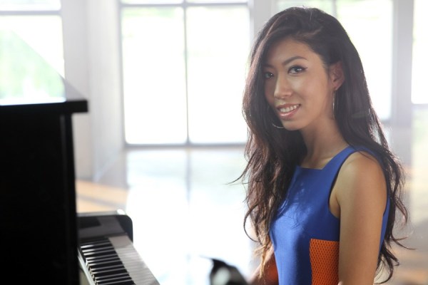 曲婉婷接受采访称涉贪母为英雄